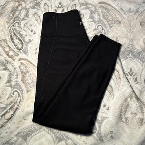 Black leggings